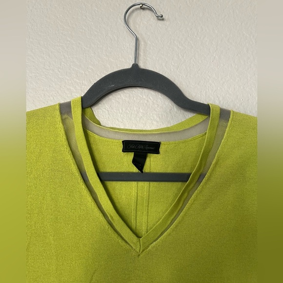 Sak's Fifth Avenue Lemon Lime V Neck Silk & Cashmere Sweater Women's Size S - Picture 3 of 13